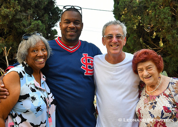 Yvonne, Thomas, Steve and Freda